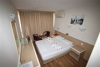 Tuntas Beach Hotel Altinkum 4*