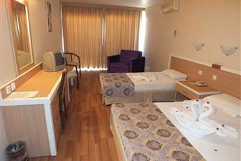 Tuntas Beach Hotel Altinkum 4*