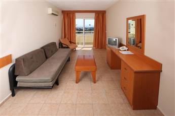 Tuntas Family Suites Kusadasi 4*