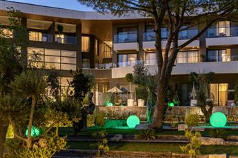 Unique Life Style Hotel