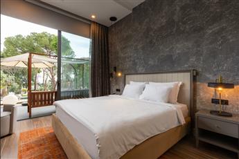 Unique Life Style Hotel