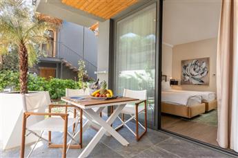 Unique Life Style Hotel