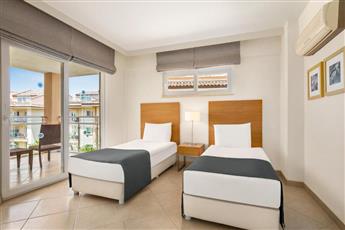 Unique Residence Hotel Golf and Spa