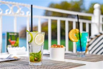 Utopia Beach Club 5*