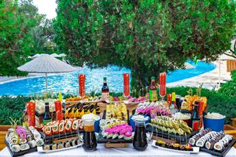 Utopia Beach Club 5*