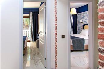 Utopia Beach Club 5*