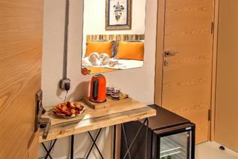 Vavien Hotel