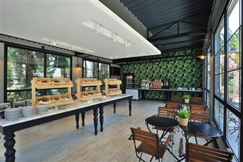 Very Chic Hotel  5* Adults Only 18+