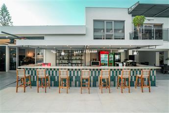 Victoria Princess Hotel