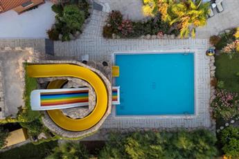 Villa Side Hotel