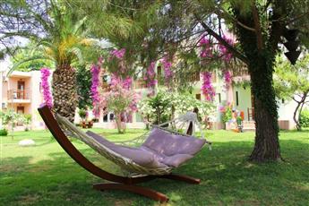 Von Resort Golden Beach 5*