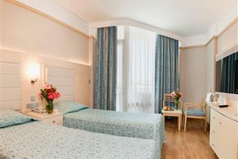 Von Resort Golden Coast Hotel 5*