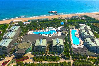 Von Resort Golden Coast Hotel 5*