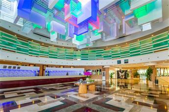 Von Resort Golden Coast Hotel