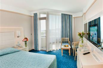 Vonresort Golden Coast Hotel 5*