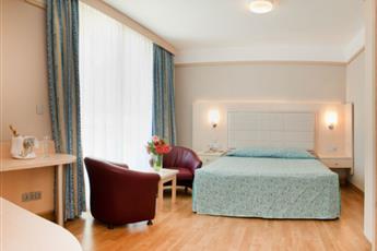 Vonresort Golden Coast Hotel 5*