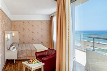 Vonresort Golden Coast Hotel 5*