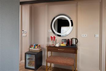 Walton Gardens Pera 4*