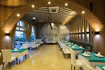 Water Side Resort & Spa