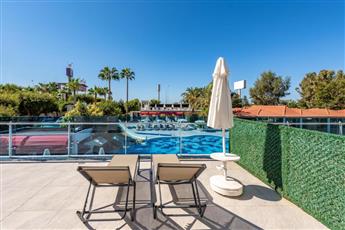 White City Beach Hotel - Adults Only 16+