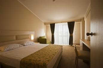 White Lilyum Hotel