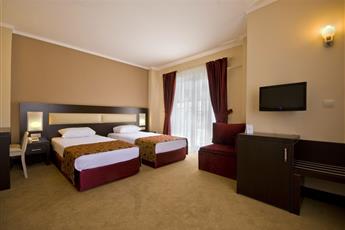 White Lilyum Hotel