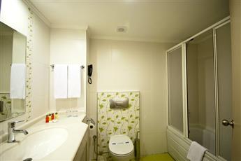 White Lilyum Hotel