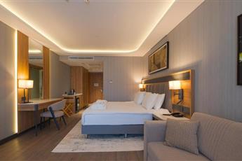 Wyndham Alanya Hotel 5*