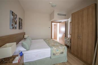 Wyndham Garden Lara 4*