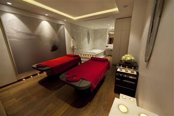 Wyndham Grand Istanbul Kalamis Marina 5*