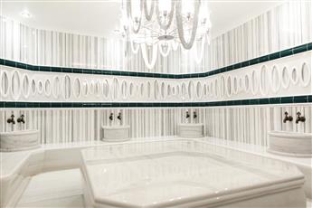 Wyndham Grand Istanbul Kalamis Marina 5*