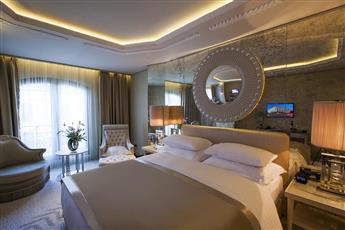 Wyndham Grand Istanbul Kalamis Marina 5*
