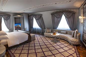 Wyndham Grand Istanbul Kalamis Marina 5*