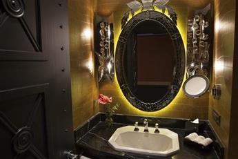 Wyndham Grand Istanbul Kalamis Marina 5*