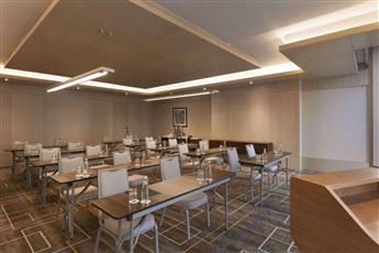 Wyndham Grand Istanbul Levent 5*