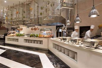 Wyndham Grand Istanbul Levent 5*