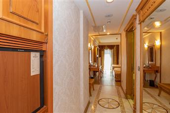 Wyndham Istanbul Old City 5*