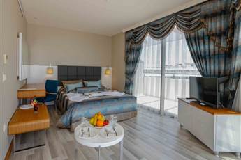 Xoria Deluxe Hotel 5*