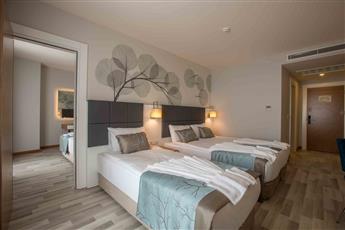 Xoria Deluxe Hotel