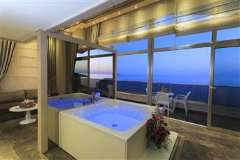 Xperia Saray Beach Hotel 4*