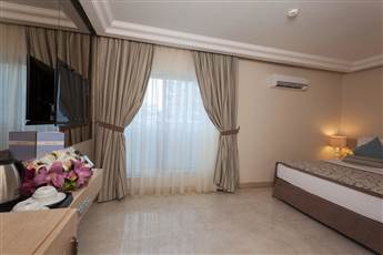 Xperia Saray Beach Hotel 4*