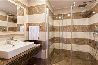 Xperia Saray Beach Hotel 4*