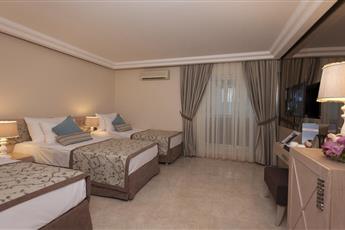Xperia Saray Beach Hotel + 7 YEARS Xperia Saray Beach Hotel + 7 YEARS