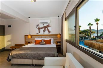 Yalipark Beach Hotel 3*