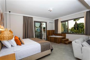 Yalipark Beach Hotel 3*