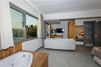 Yalipark Beach Hotel 3*