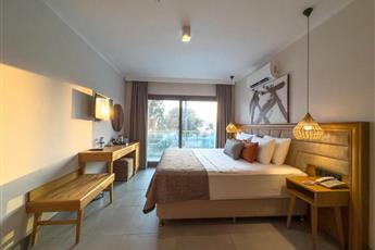 Yalipark Beach Hotel