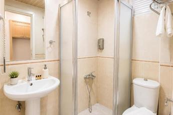 Yaman Life Hotel