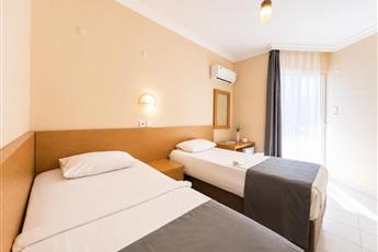 Yaman Life Hotel