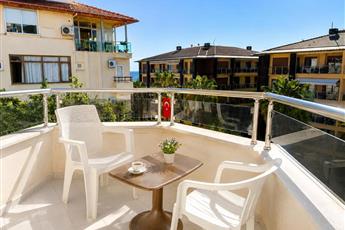 Yaman Life Hotel
